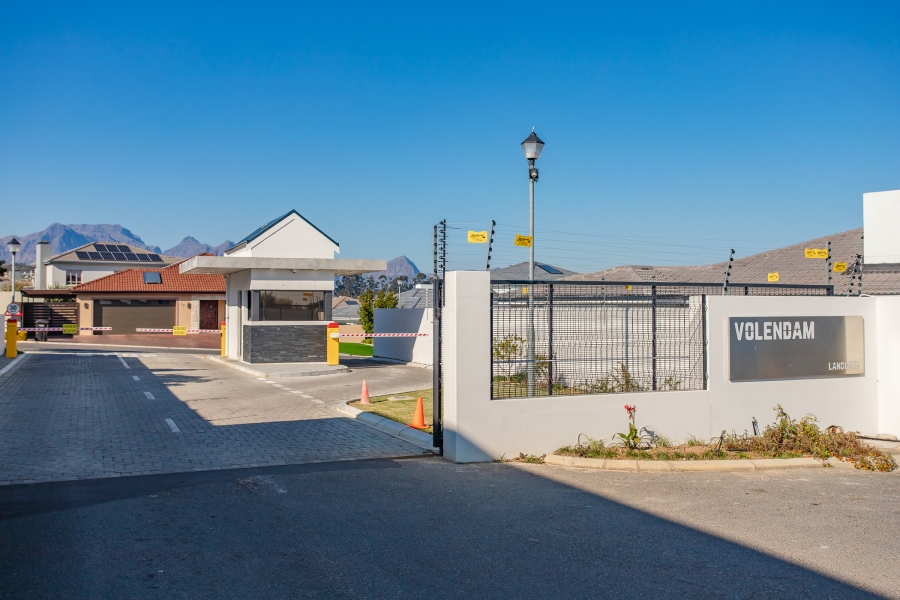 4 Bedroom Property for Sale in Nuwe Uitsig Western Cape